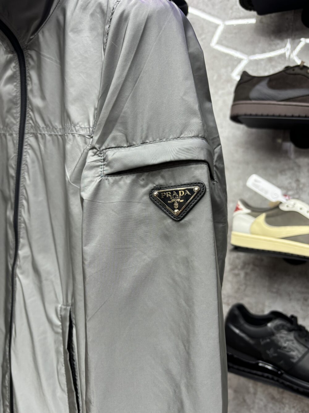 Prada Jacket Re-Nylon Grey - Afbeelding 2